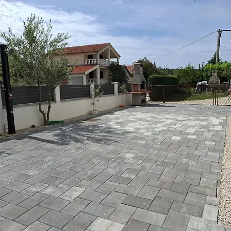 Kuca Za Odmor Marin Сasa de vacaciones *