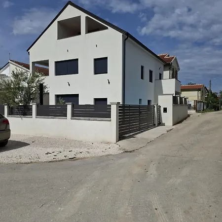 Kuca Za Odmor Marin * Gornji Karin